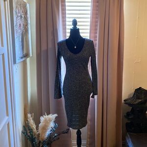 Lulus bell sleeve gray midi sweater dress. Size small.
